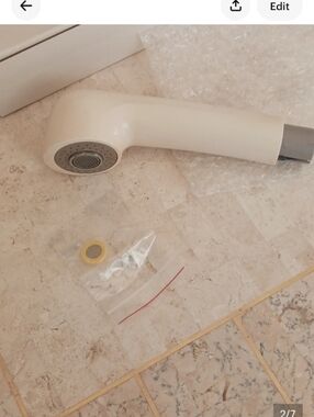 KITCHEN FAUCET/EXTENSION PULL OUT SPRAY SPOUT. IVORY/RETRACTABLE,MOEN